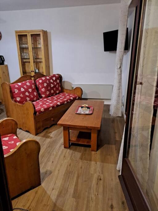 Appartement Residence Les Dryades Avec Vue Montagne Gérardmer Buitenkant foto