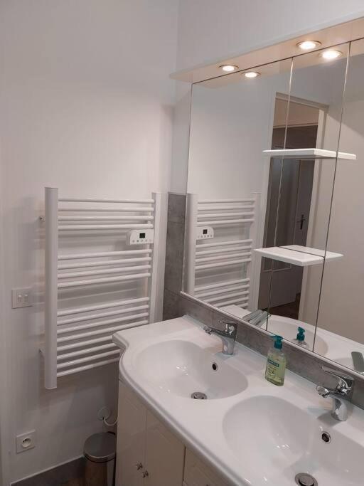 Appartement Residence Les Dryades Avec Vue Montagne Gérardmer Buitenkant foto